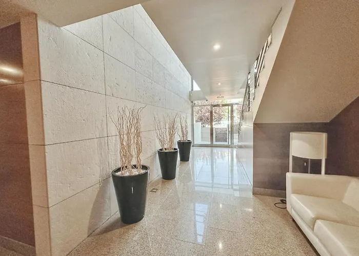 Decanelas דירה *